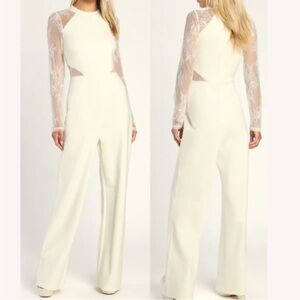 Lulu’s | Ivory Jumpsuit with lace sleeves | Size Small